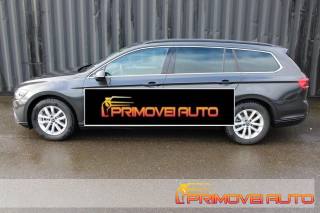 VOLKSWAGEN Passat Variant usata, con Airbag