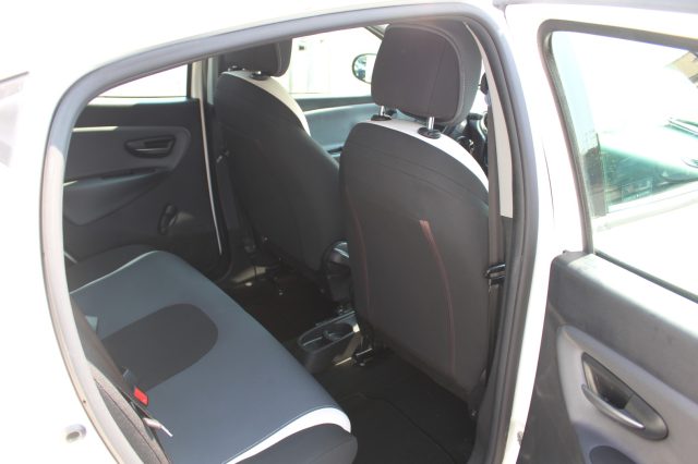 LANCIA Ypsilon usata, con Sedile posteriore sdoppiato