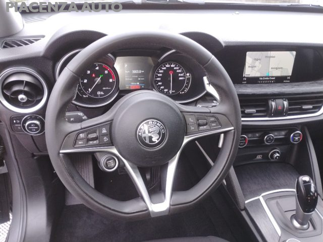 ALFA ROMEO Stelvio usata, con Cerchi in lega