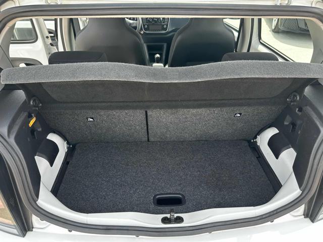 VOLKSWAGEN up! usata, con ESP