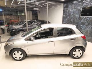 MAZDA 2 usata, con Airbag testa