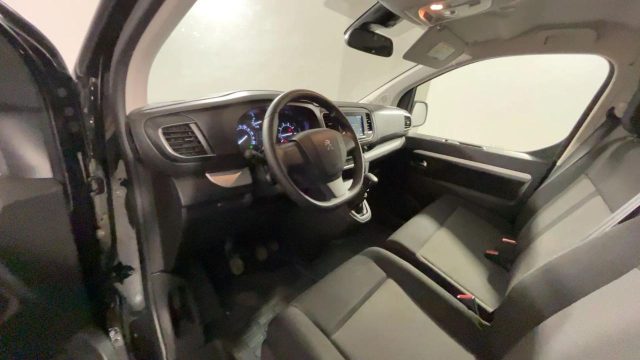 PEUGEOT Traveller usata, con Autoradio