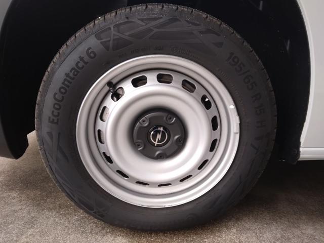 OPEL Combo usata, con Specchietti laterali elettrici