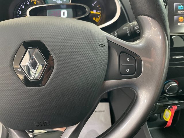 RENAULT Clio usata, con Telecamera per parcheggio assistito