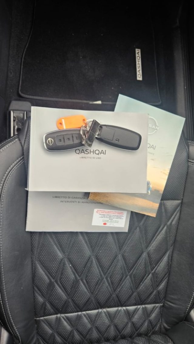 NISSAN Qashqai usata, con USB