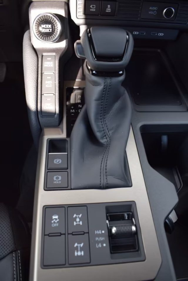TOYOTA Land Cruiser usata, con Sistema di navigazione