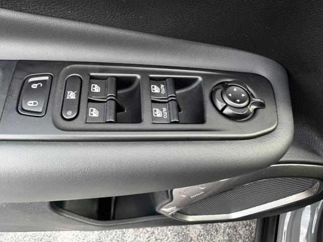 JEEP Renegade usata, con Sedile posteriore sdoppiato