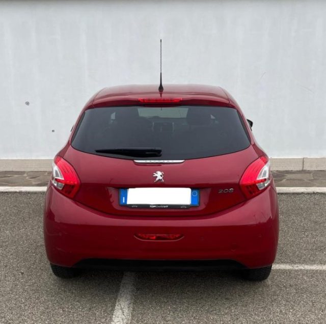PEUGEOT 208 usata, con Airbag