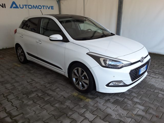 HYUNDAI i20 usata, con Airbag