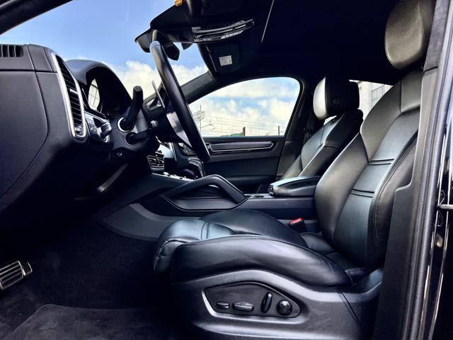 PORSCHE Cayenne usata, con Cerchi in lega