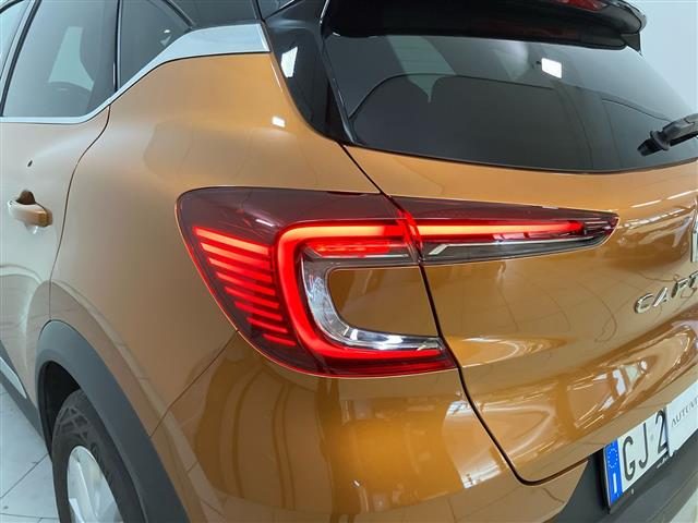 RENAULT Captur usata 7