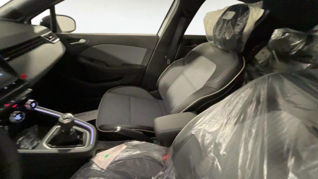 RENAULT Clio usata, con Autoradio