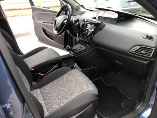 LANCIA Ypsilon usata, con Servosterzo