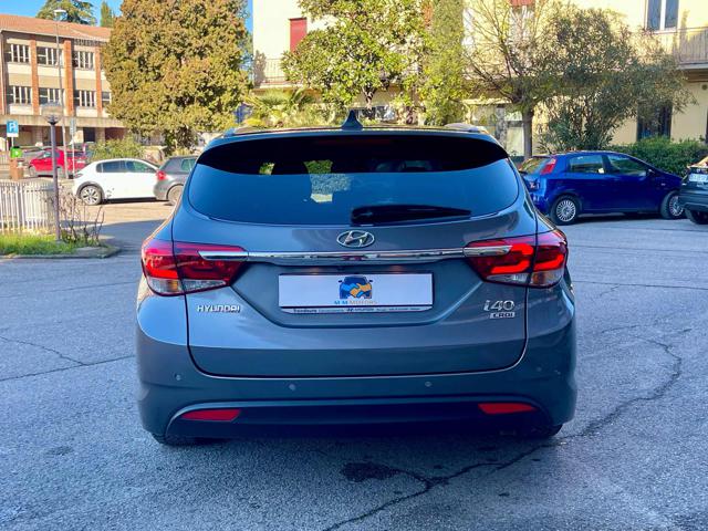 HYUNDAI i40 usata, con Telecamera per parcheggio assistito