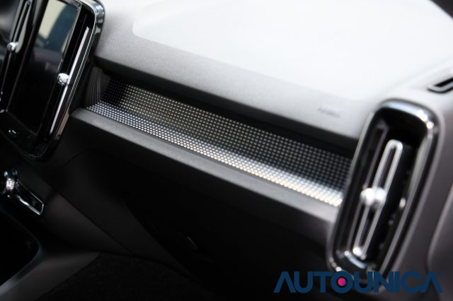VOLVO XC40 usata 60