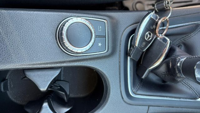 MERCEDES-BENZ B 180 usata, con Specchietti laterali elettrici