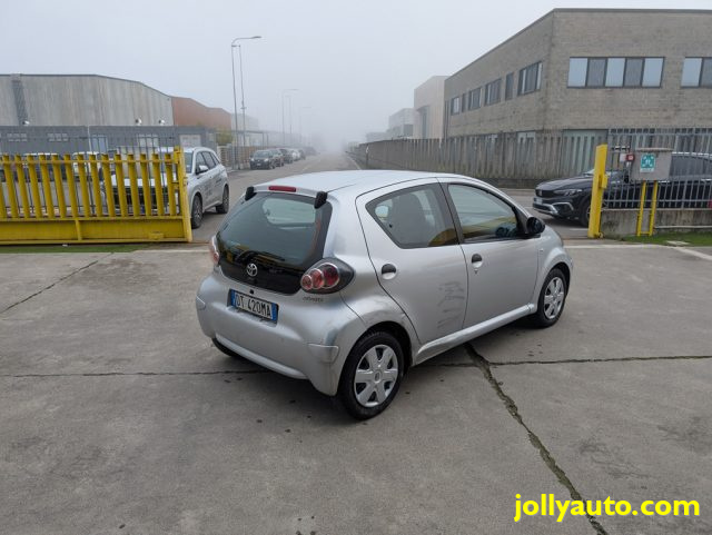 TOYOTA Aygo usata, con Alzacristalli elettrici
