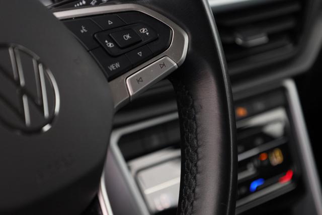 VOLKSWAGEN T-Roc usata, con Autoradio digitale