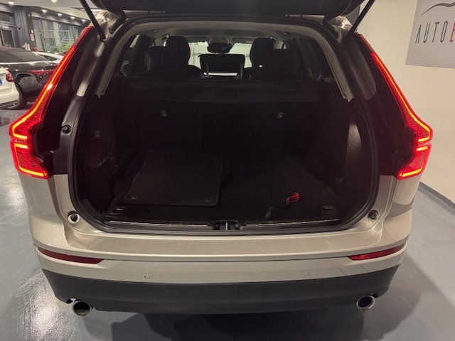 VOLVO XC60 usata, con Fari LED