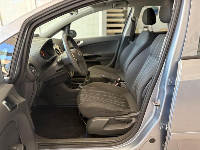 OPEL Corsa usata, con Gancio traino