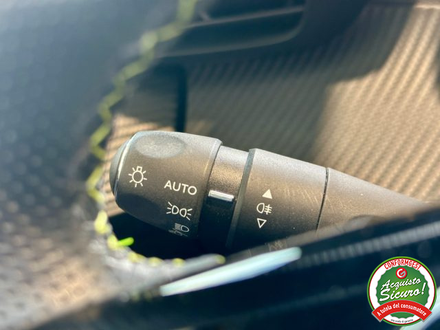 PEUGEOT 208 usata, con Luci diurne LED
