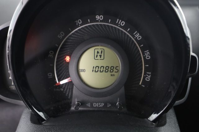 TOYOTA Aygo usata 12