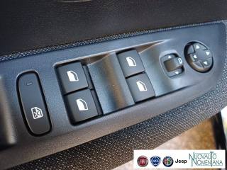 PEUGEOT 208 usata, con Volante in pelle