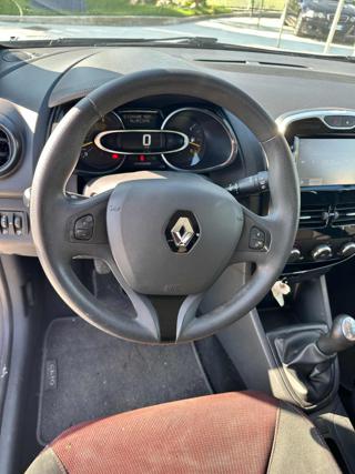 RENAULT Clio usata, con Sistema di navigazione