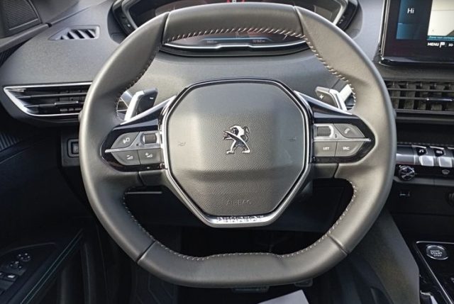 PEUGEOT 5008 usata, con Controllo elettronico della corsia