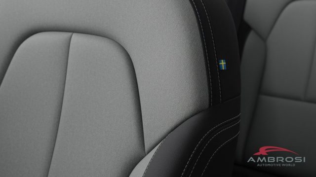 VOLVO XC40 usata 10