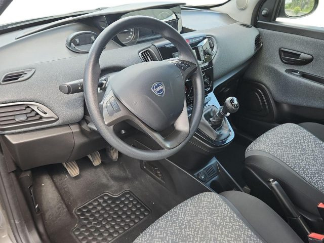 LANCIA Ypsilon usata, con Controllo trazione