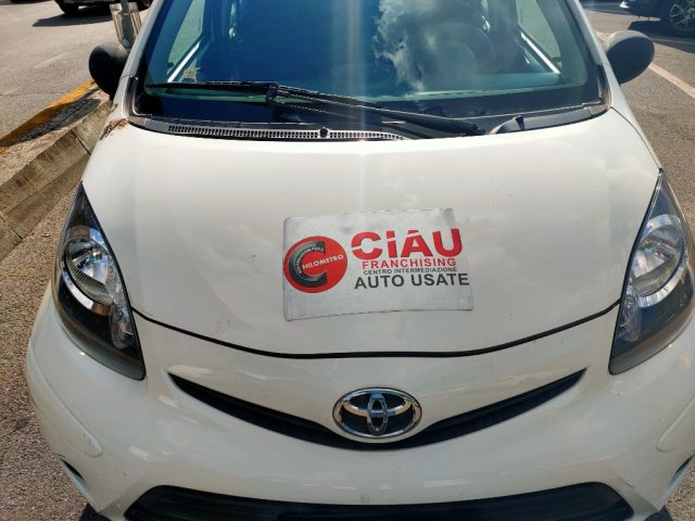 TOYOTA Aygo usata 16