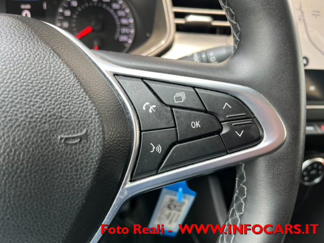 RENAULT Clio usata, con Autoradio digitale