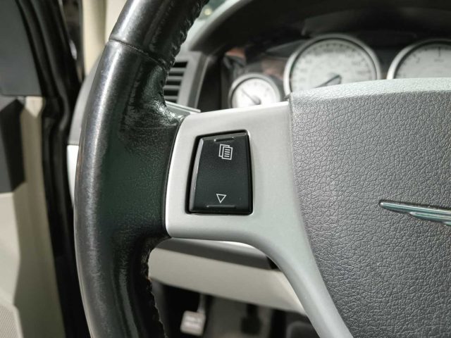 CHRYSLER Grand Voyager usata, con Interni in pelle