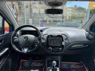RENAULT Captur usata, con Autoradio