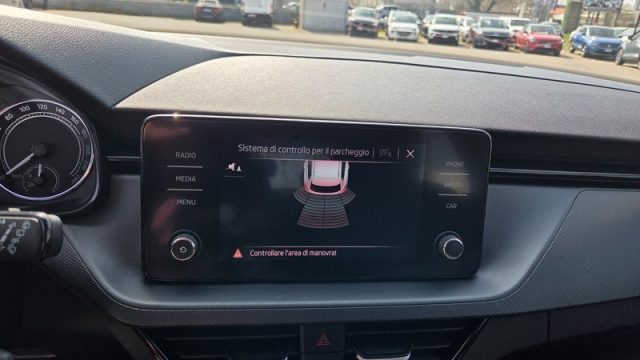 SKODA Kamiq usata, con Bracciolo