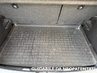 TOYOTA Yaris usata, con USB