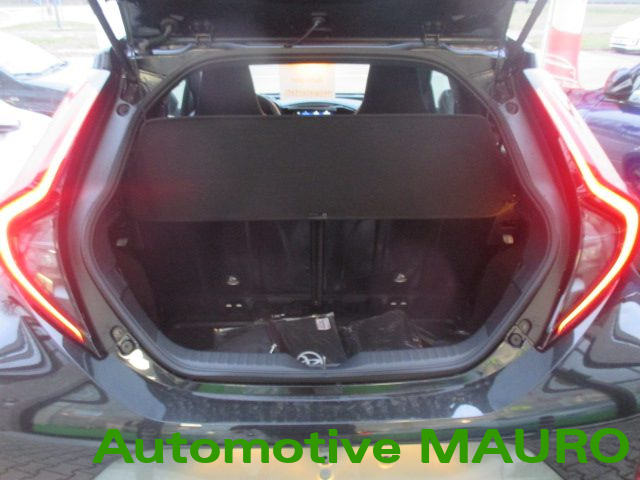 TOYOTA Aygo X usata, con Sensore di luce