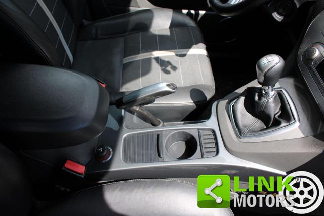 FORD Kuga usata, con Specchietti laterali elettrici