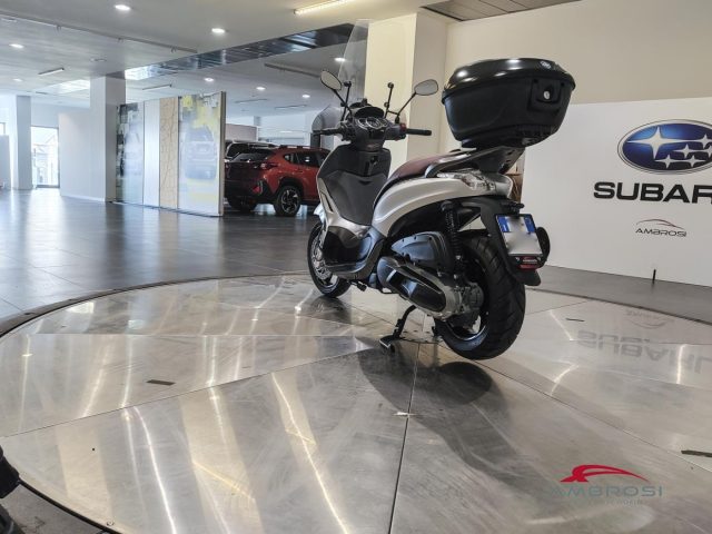 PIAGGIO Beverly 500 usata 3
