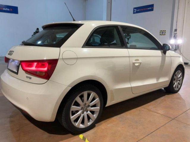 AUDI A1 usata, con Autoradio