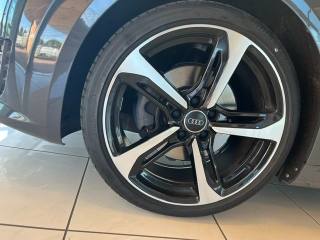 AUDI TT usata, con Boardcomputer