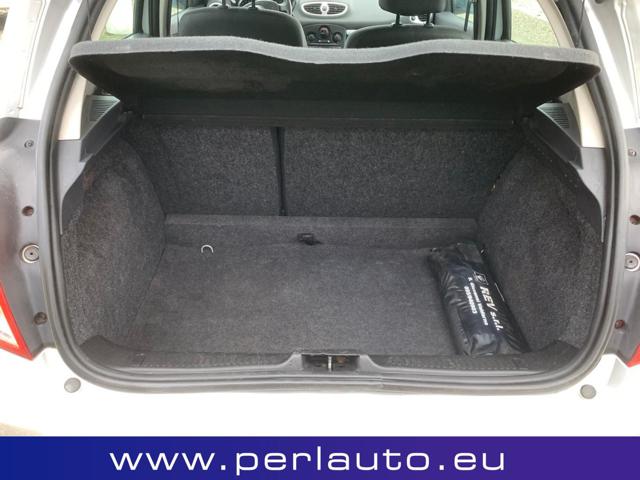 RENAULT Clio usata, con Controllo trazione