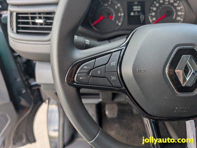 RENAULT Trafic usata 26