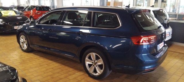VOLKSWAGEN Passat Variant usata, con Airbag Passeggero
