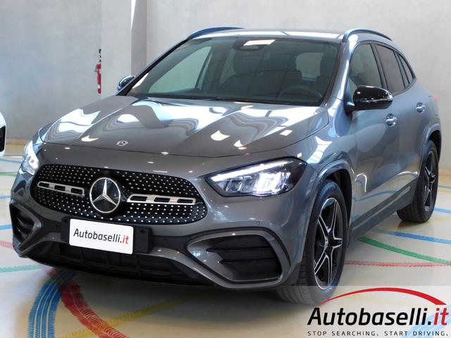 MERCEDES-BENZ GLA 180 usata, con Interni in pelle