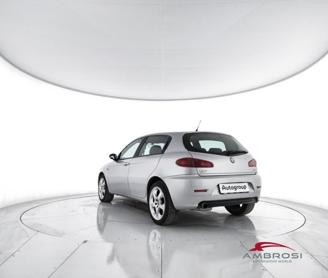 ALFA ROMEO 147 usata 3