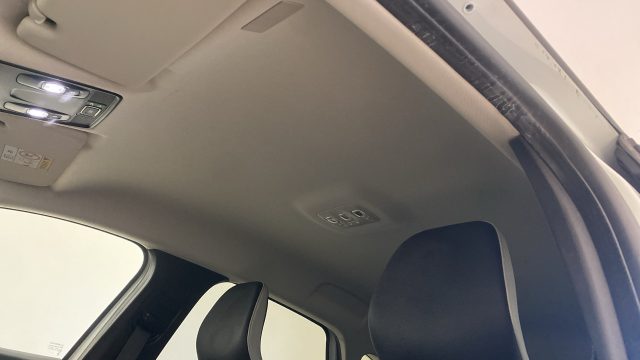 RENAULT Captur usata, con Volante in pelle
