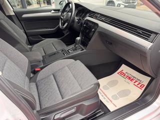 VOLKSWAGEN Passat Variant usata, con Chiusura centralizzata