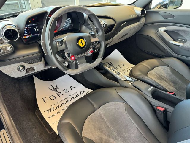 FERRARI F8 usata, con Autoradio